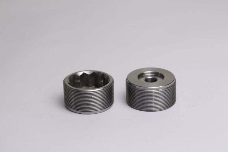 PLUG(2)